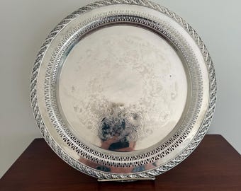 Vintage WM Rogers & Son Spring Flower #2072 Silverplated Round 15