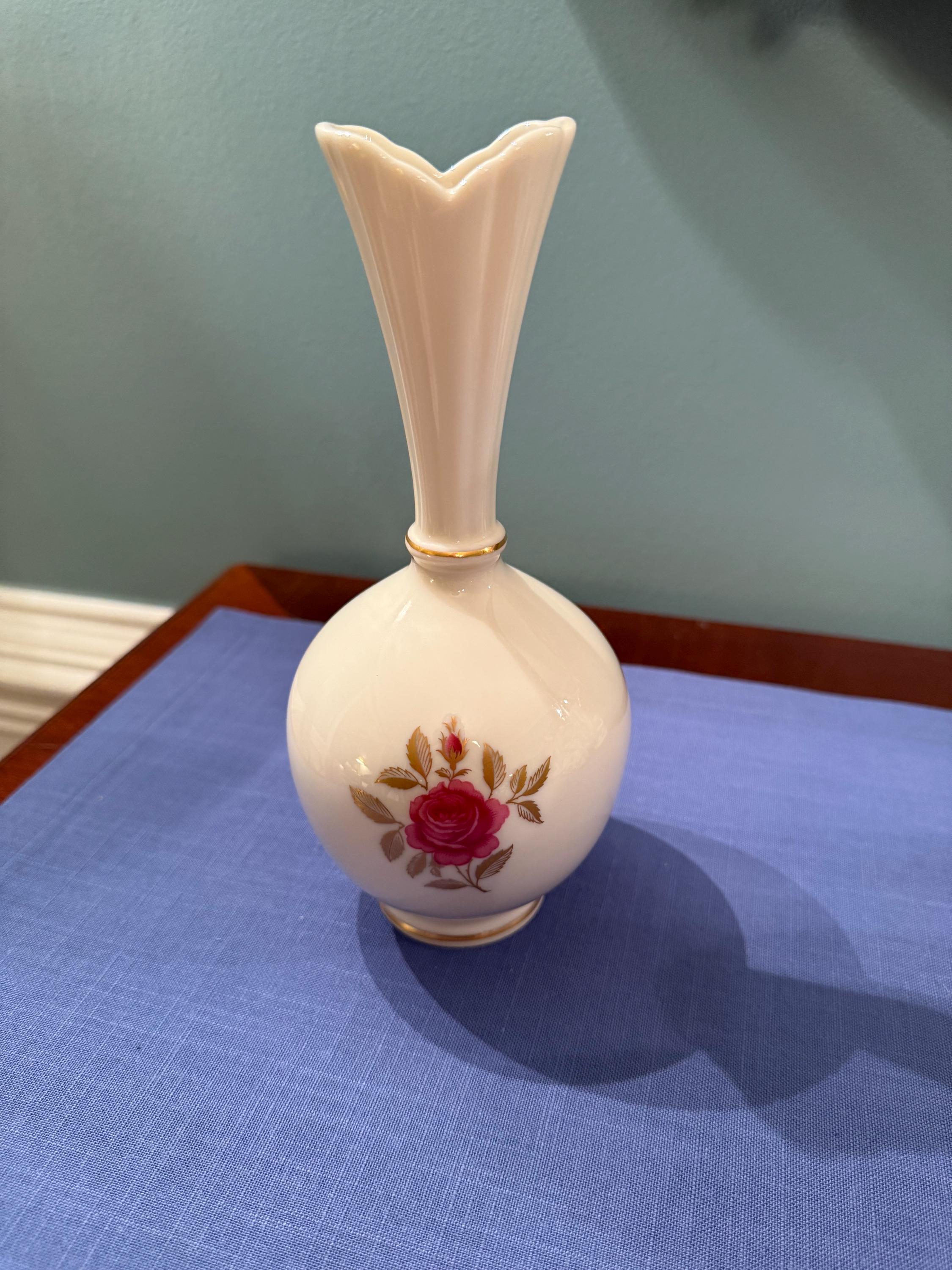 Lenox Ivory Roselyn Bud Vase , Pink Rose Gold Leaves, Gold Trim