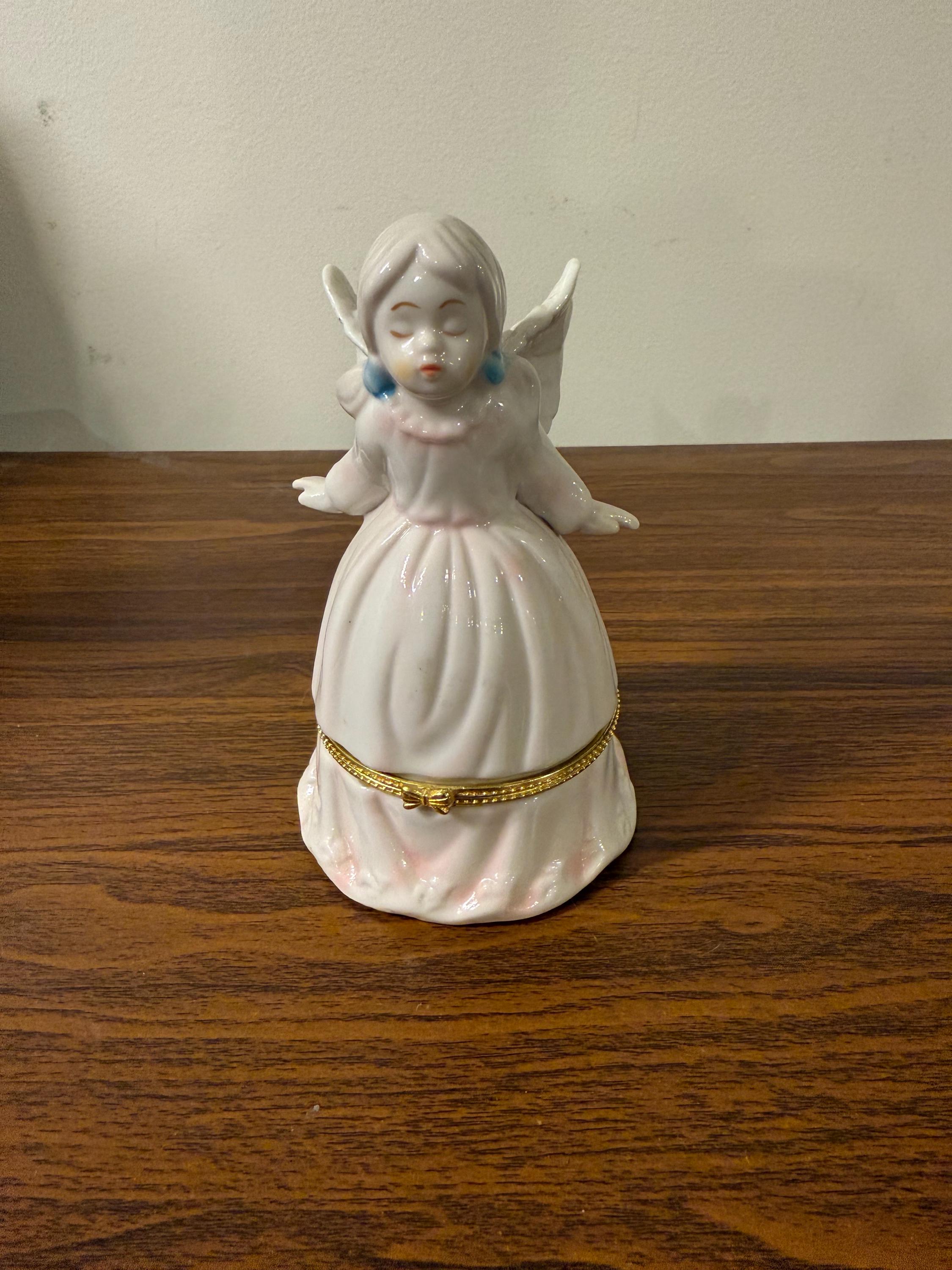 Vintage Greenbrier Porcelain Kissing Angel Trinket Box. - Etsy