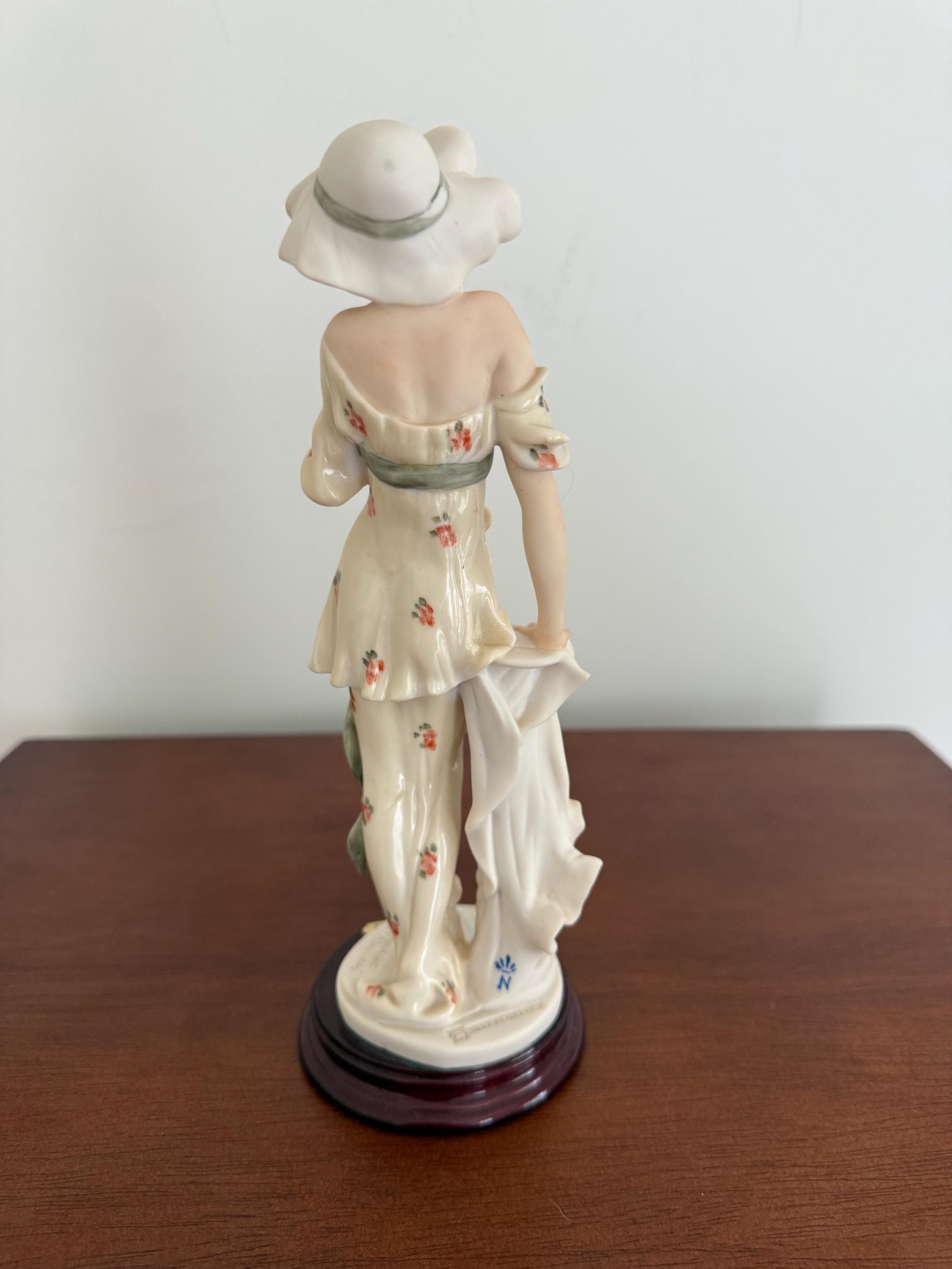 Giuseppe Armani “secret Love“ Figurine of the Year - Etsy
