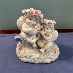 Dreamsicles Cherubs With Kittens Music Box.