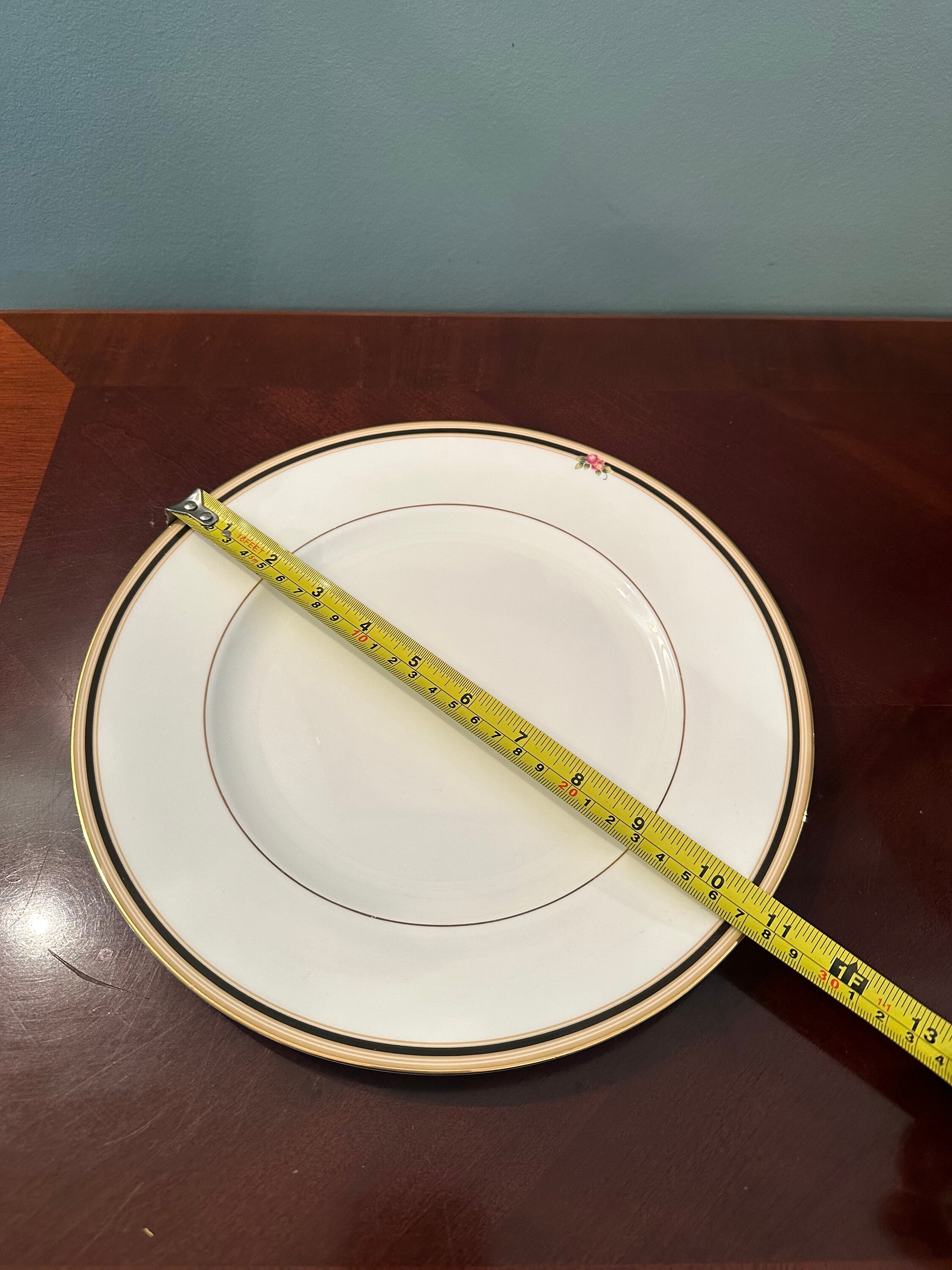 Wedgwood Bone China “ Clio” Dinner Plate. 10.75” - Etsy