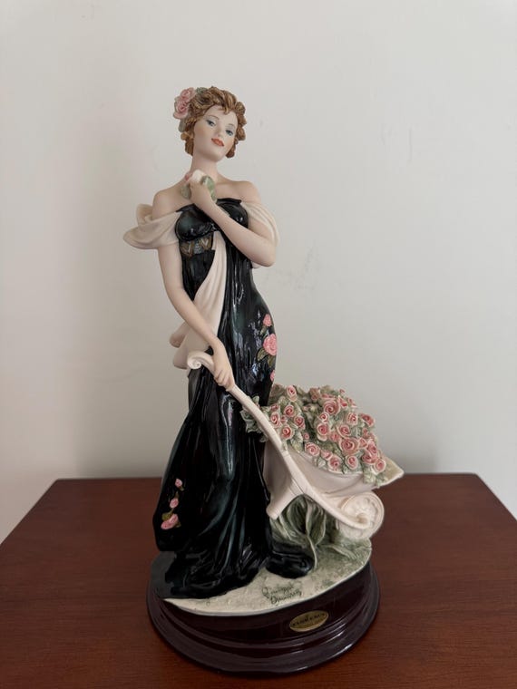 Giuseppe Armani Florence Figurine “ Gathering Roses” 1371C - Etsy