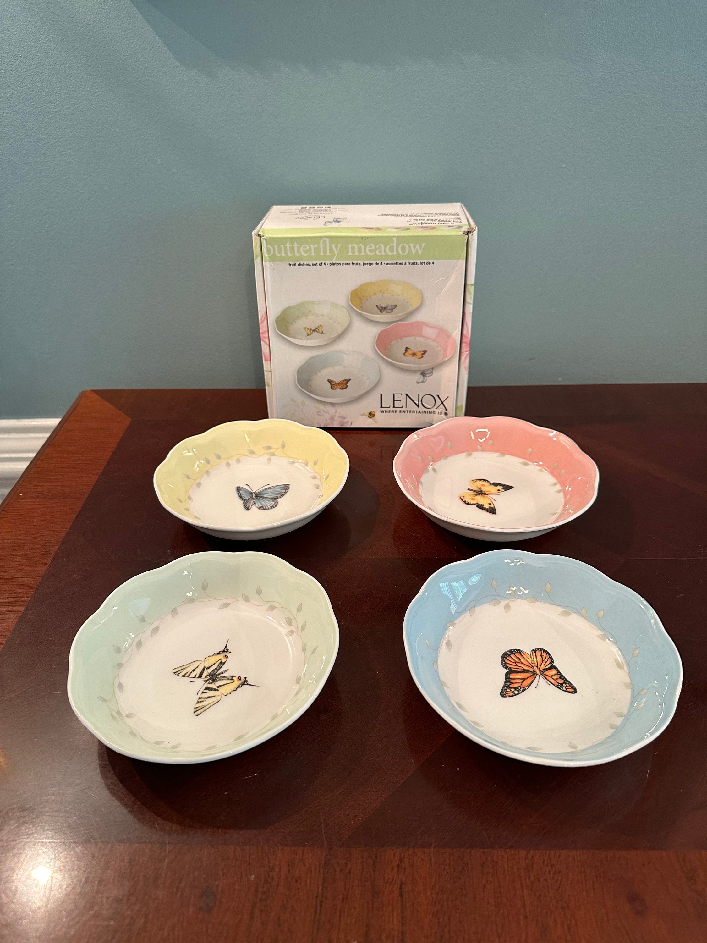 Lenox Butterfly Meadow Round Food Storage Container