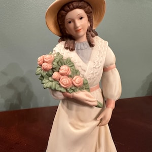 Homco Porcelain Figurine #1468# woman with flowers