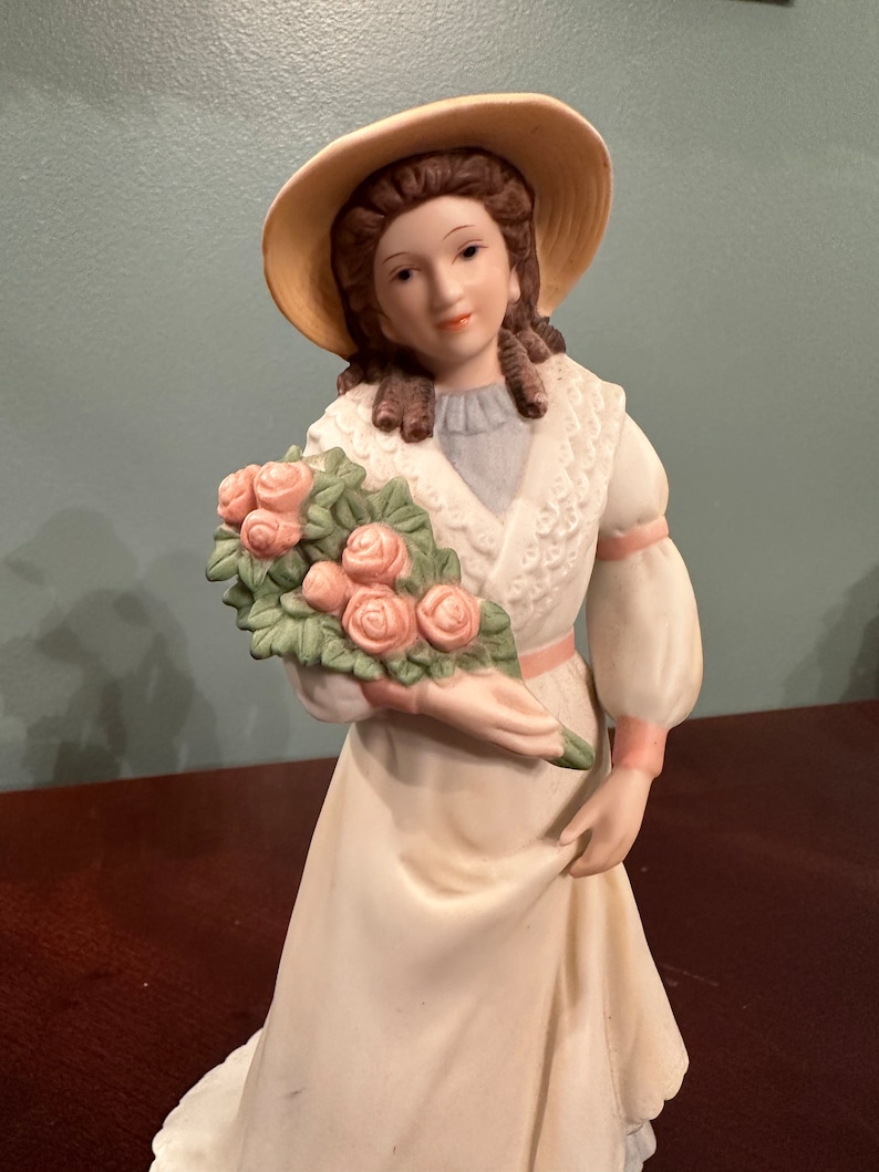 Homco Porcelain Figurine 1468 Woman With Flowers Etsy