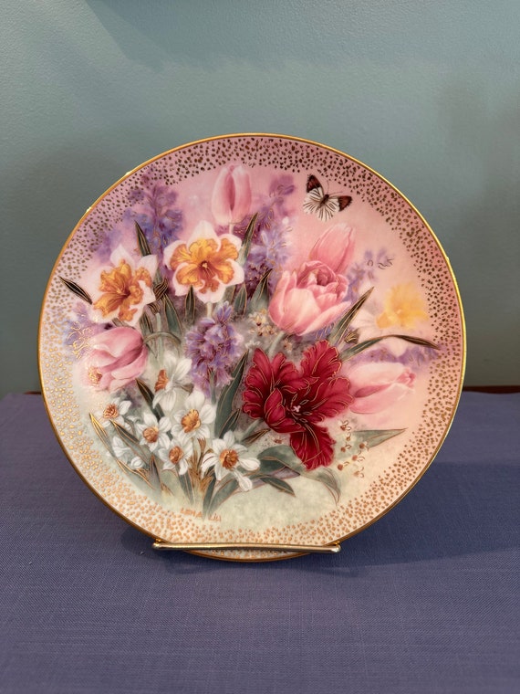 Lena Liu Tulip Ensemble Symphony of Shimmering Beauty Series WS