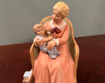 Homco Porcelain Figurine Grandmother Holding Baby 8743