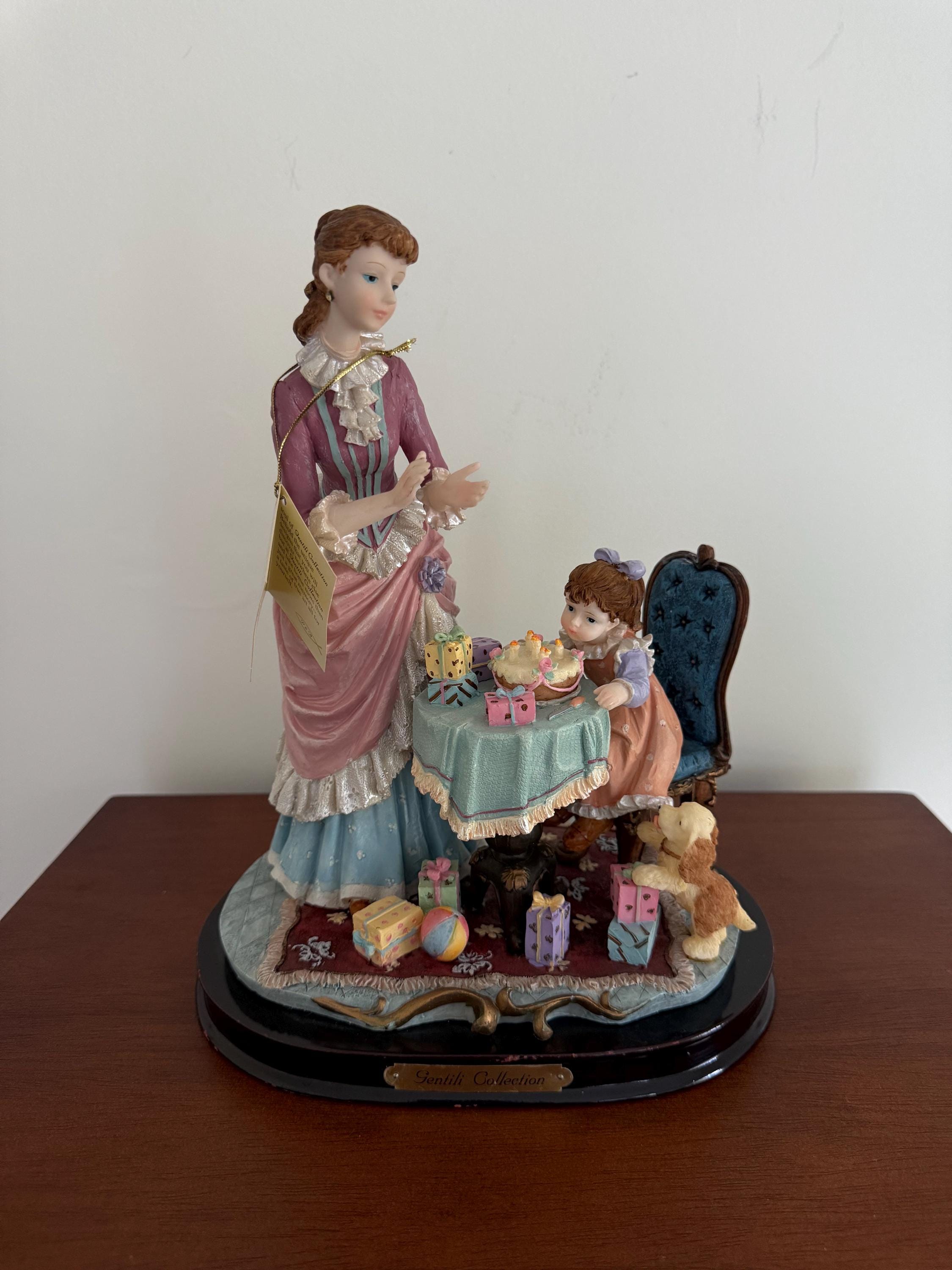 小物 gentility Gentili Collection Mother & Daughter Birthday and Puppy Figurine