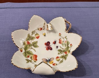 Royal Crown Spring Time Petal-Shape Trinket Dish.