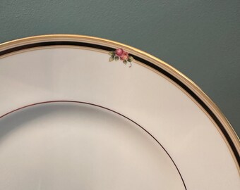 Wedgwood Bone China “ Clio” Dinner Plate. 10.75” - Etsy