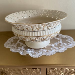 Lenox Large Florentine Ivory Gold Trimmed Centerpiece Bowl