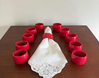 Conjunto de 12 porta-guardanapos vintage vermelhos em acrílico.