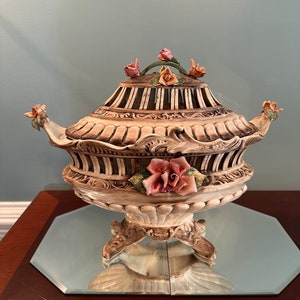 Vintage italienische CAPODIMONTE große Herzstück Foot Bowl. 16 Zoll.