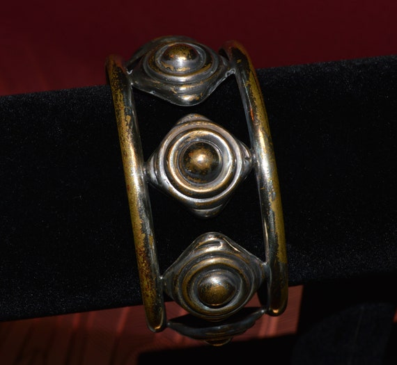 Vintage Metal Cuff Bracelet - image 8