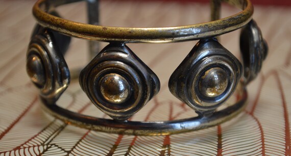 Vintage Metal Cuff Bracelet - image 2