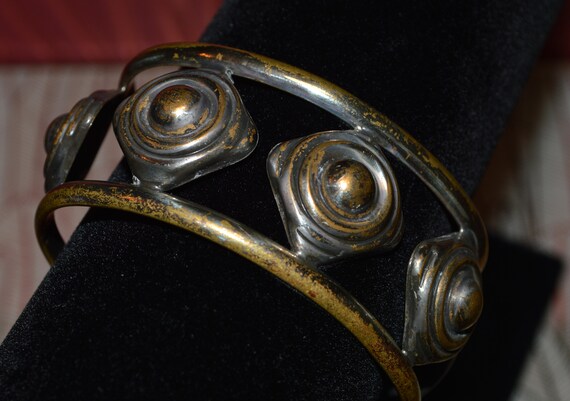 Vintage Metal Cuff Bracelet - image 7