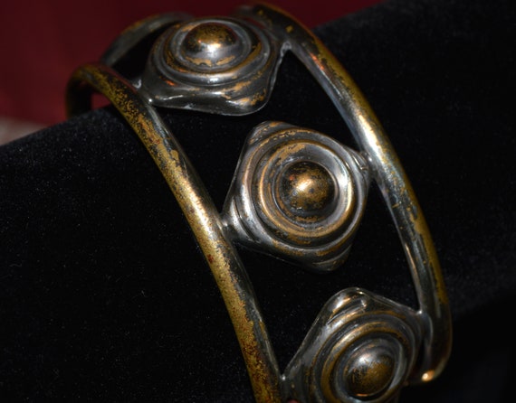 Vintage Metal Cuff Bracelet - image 6