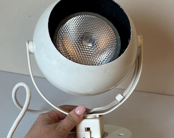 White Desk Metal Eye Lamp 70's, Eyeball Lamp, Mid Century Lighting, Table Lamp, Home Office Decor***Stiff To Move***