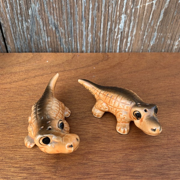 Pair S&P , Vintage , Retro, Anthromorphic , Kitchy, Salt and Pepper Shakers , Birthday, Gift, Mother Day, Christmas, Aligator