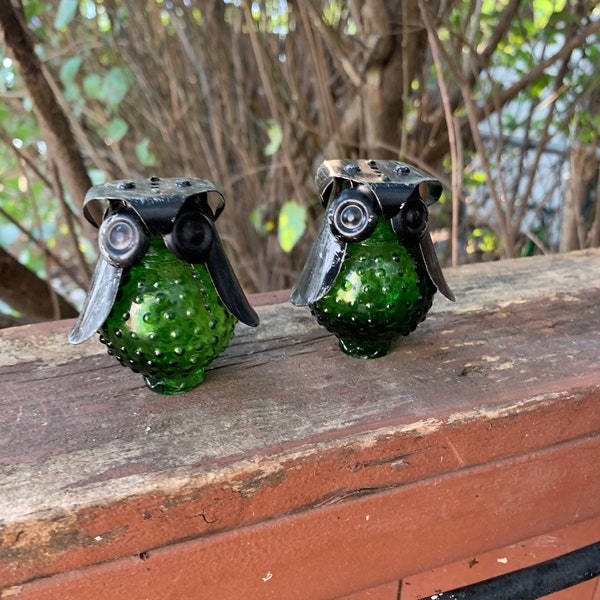 Pair S&P , Vintage , Retro, Anthromorphic , Kitchy, Salt and Pepper Shakers , Birthday, Gift, Mother Day, Christmas, Owls