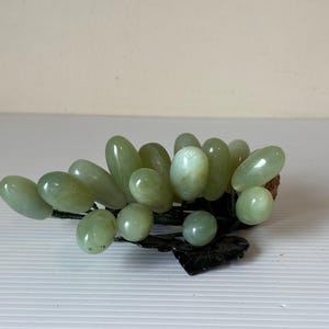 Green Glass Grapes, Vintage Grape Cluster,  Home Decor, Collectible Glass Art, Display Piece