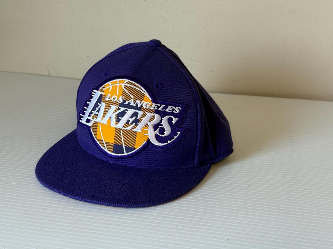 Los Angeles Lakers Fitted Hat, Adidas Flexfit NBA Cap, Vintage LA