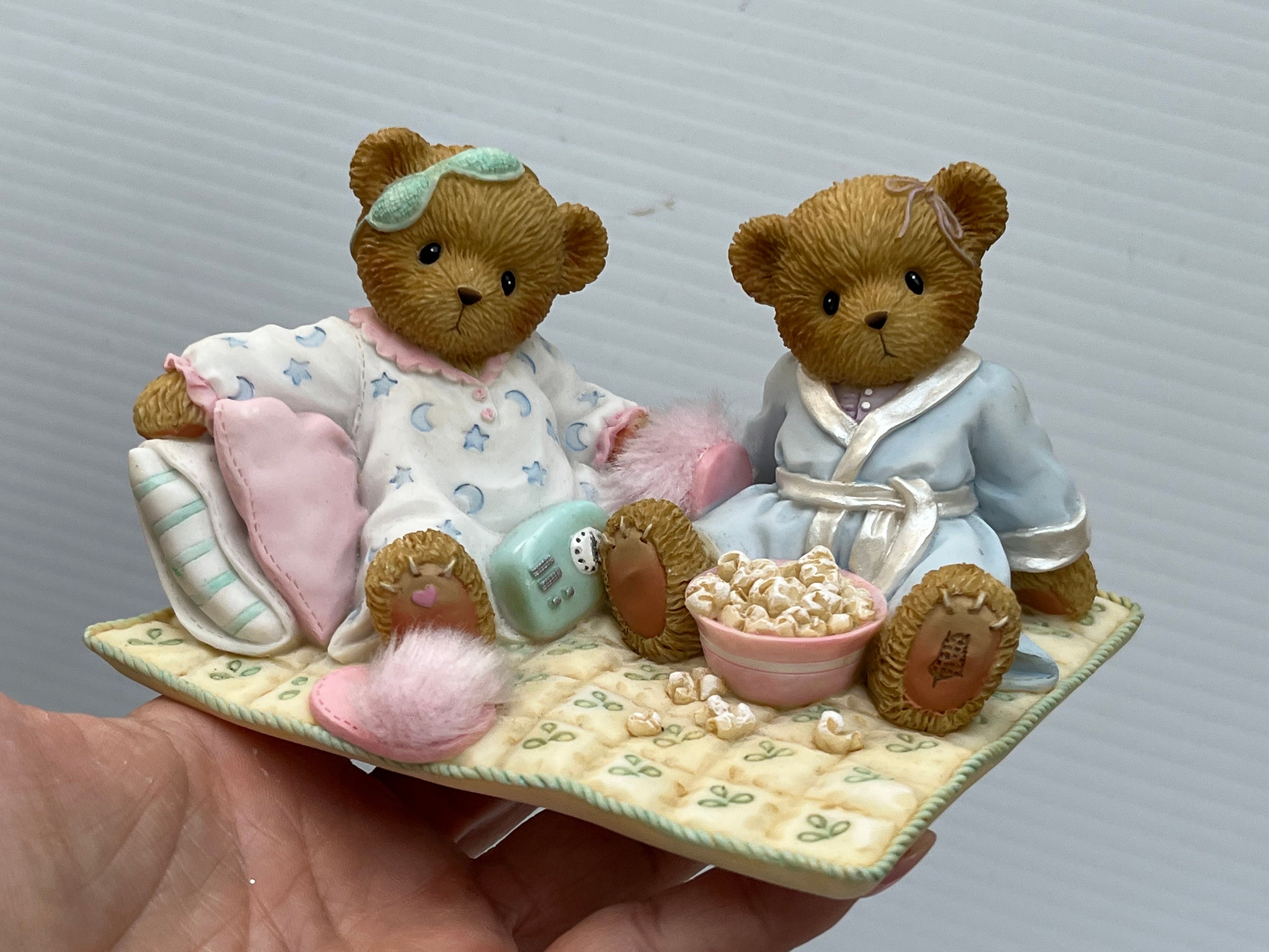 【日本未発売】 Jacie Teddies Cherished and Bear Gift Figurines, Bear Lissa 体長30cm - 50cm