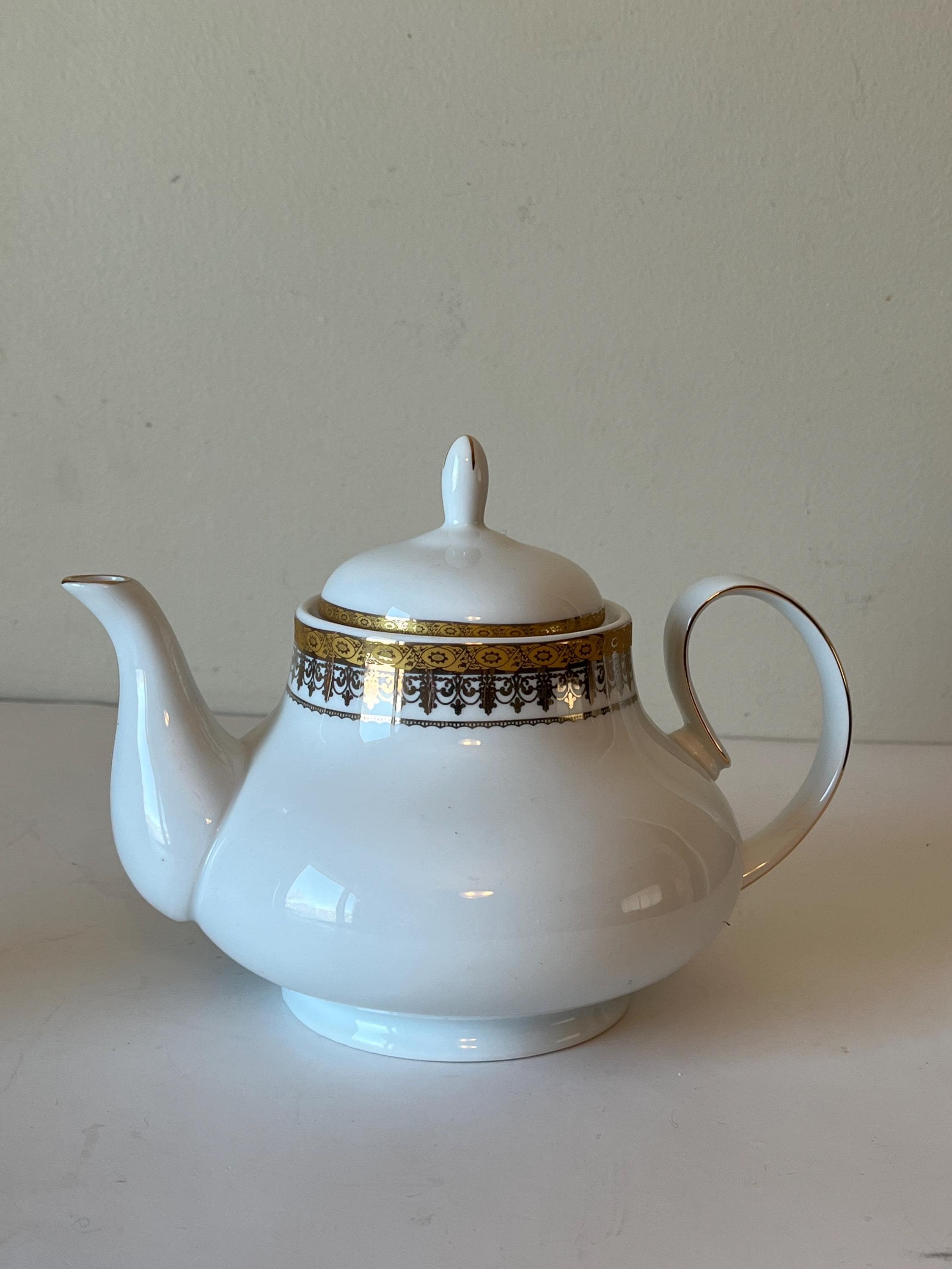 ペガサス焼物 Pegasus Porcelain - Etsy Canada