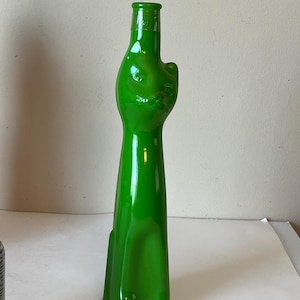 Green Riesling Cat Wine Bottle Decoration, Cute Cat Lover Gift, Unique Wine Decor, Cat Art Decor, Feline Home Decor