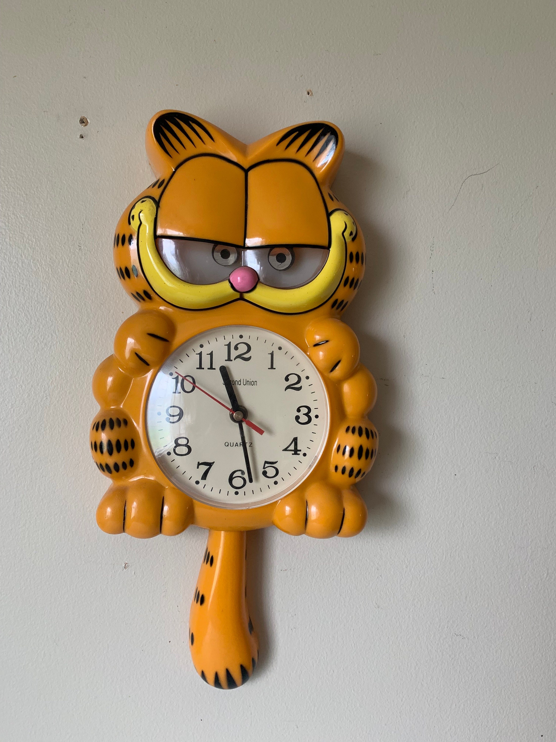 Rare Vintage Garfield Wall Clock: A Timeless Piece for Garfield
