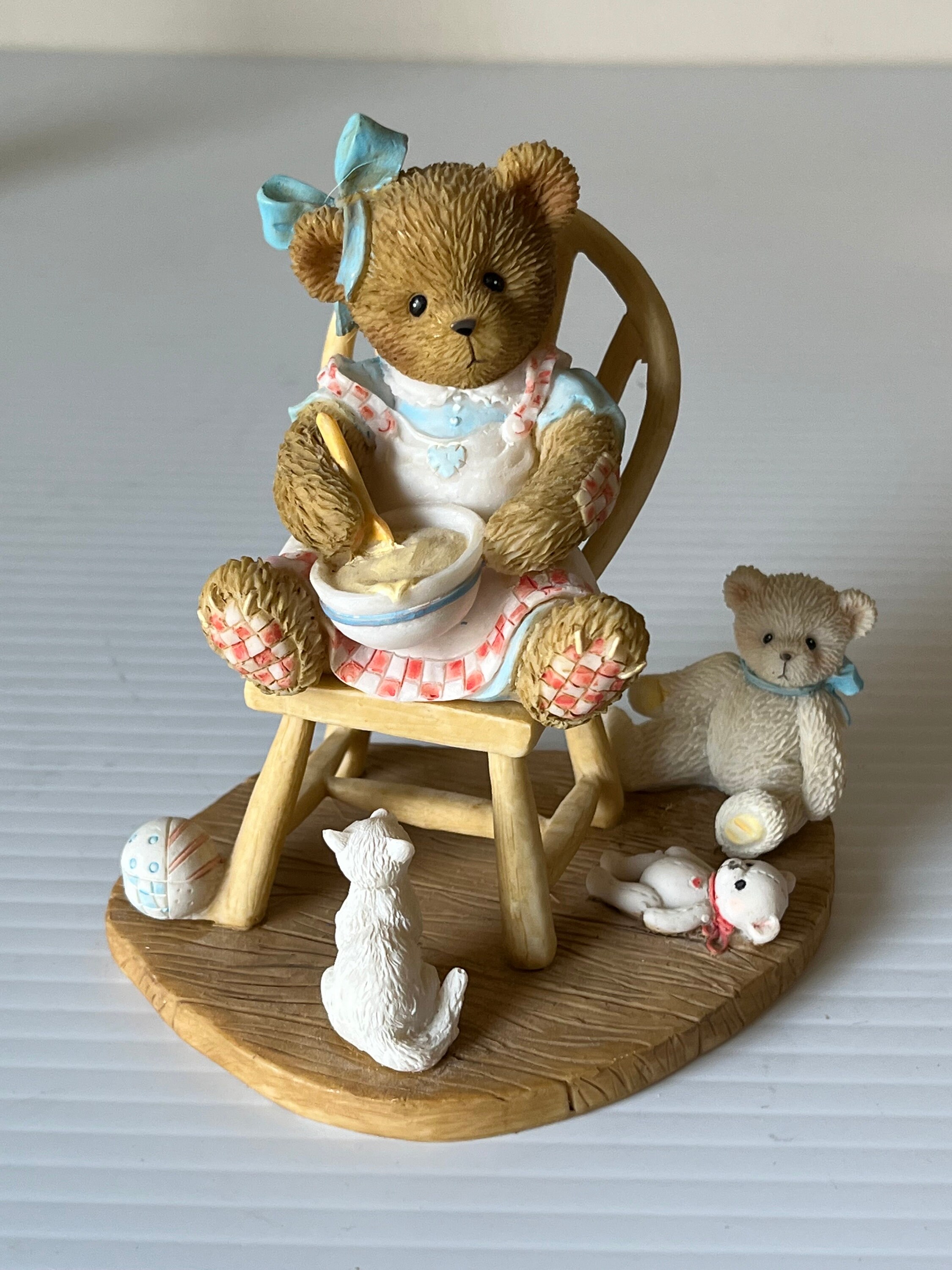 Exclusive Cherished Teddies 2011 Club Member Miranda Deb Baking