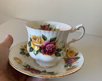 Paragon Pink Yellow Roses theekop en schotel, Fine Bone China, Engeland