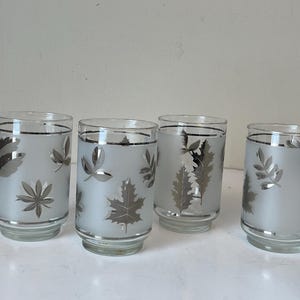 Set Of 4 Vintage MCM Libbey Silver Leaf Frosted Glasses, Mid-Century Barware, Retro Drinkware, Collectible Glass Set