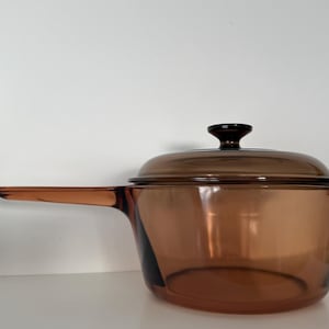 Vintage Corning Visions Amber Glass Saucepan with Lid, 1980s Retro Vision Ware Pot, Transparent Pyroceram Stove-to-Table Cookware, 2.5L
