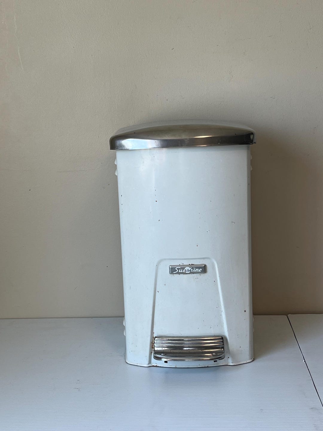 SEVENSTAR　TRASH CAN  VINTAGE SEVENSTAR TRASH CAN VINTAGE NINESTARS Touchless 21.1-Gallon