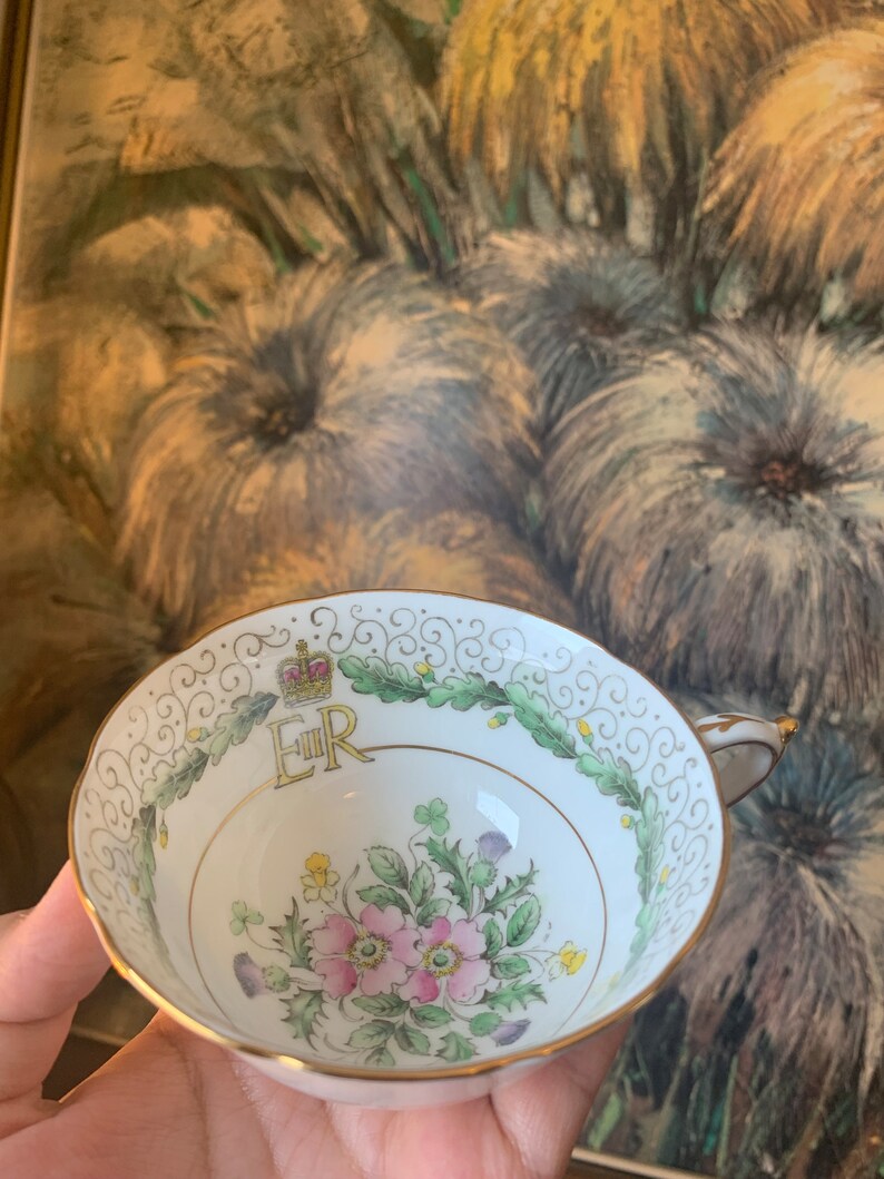 Teacup Paragon Queen Elizabeth II 1953 Coronation Pattern, Royal Tea