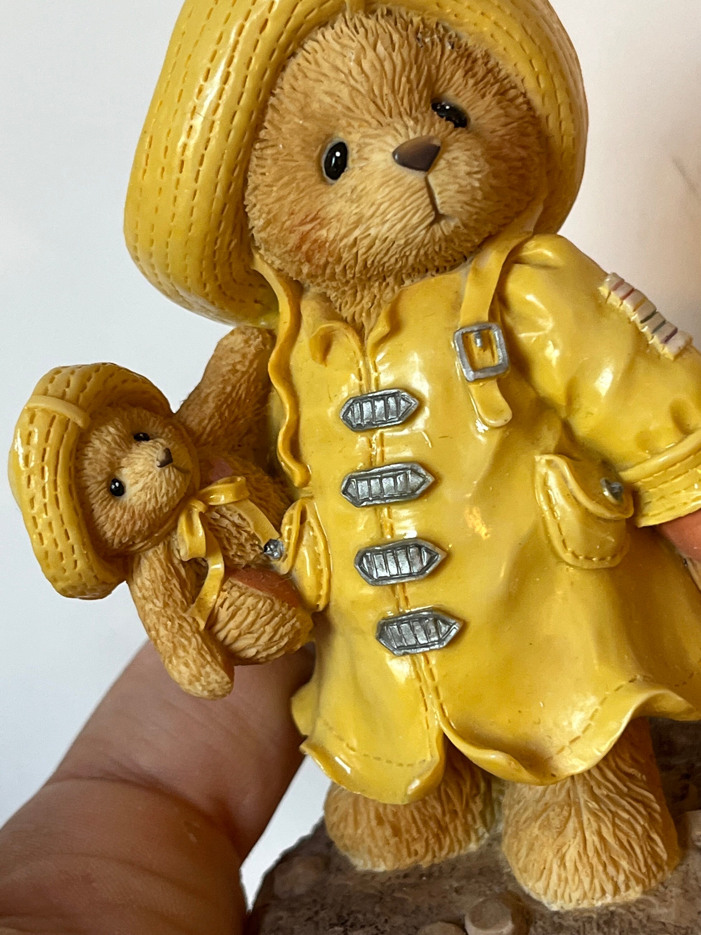 Cherished Teddies 4001937 Rainy Days 振り子 s-l400.jpg