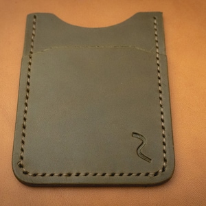 Minimalist Leather 3 Slot Card Holder Wallet — Olive Green