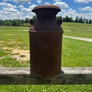 Vintage Milkcan Old milk can milk cow farmhouse decor antique milk products milk commerical advertising all things milk and milk can milkcan