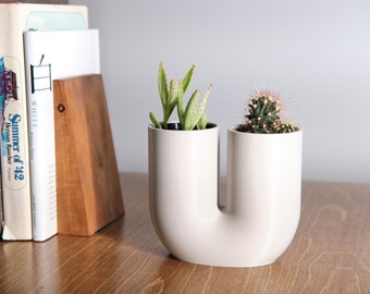 Minimalist U Shaped Planter