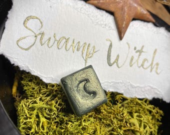 Swamp Witch Green Shimmer Mica-Based Metallic Handmade Watercolor Half Pan