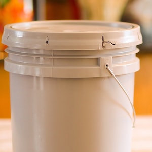 60 lb (5 gallon) Raw Honey Bucket Minnesota Wildflower Unfiltered Unpasteurized 100% Pure Organic