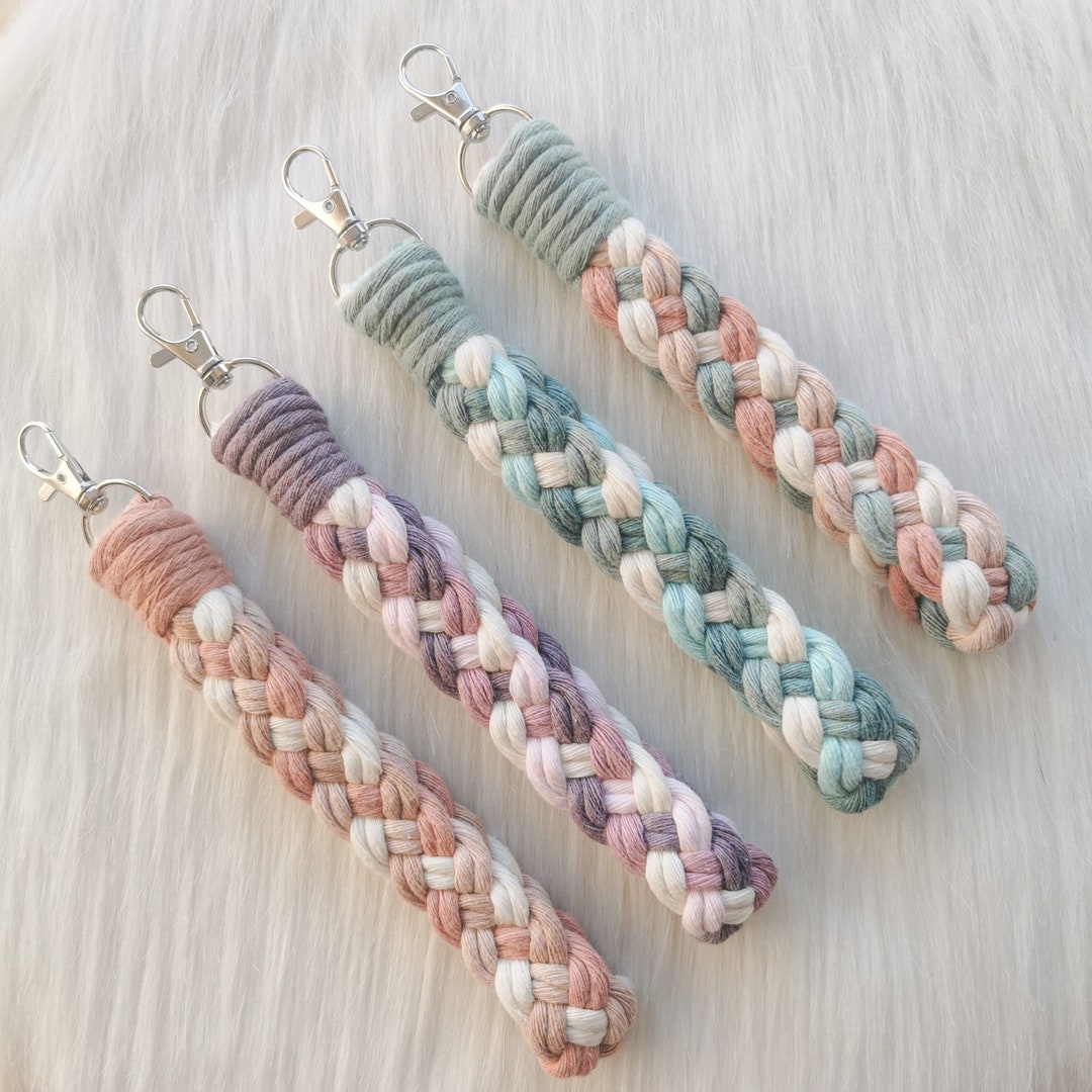 Braided Keychain/braid Macrame Keychain/braided Bracelet Keychain