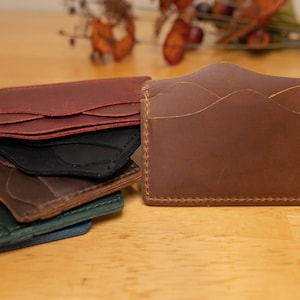 Cartera de cuero, Tarjetero de cuero, Tarjetero minimalista, Cartera grabada, Cuero personalizado, Regalos, Regalo para ella, Regalo para él