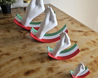 3D Gedruckte Italienische Handgeste Statue: ""Ma Che Vuoi?"
