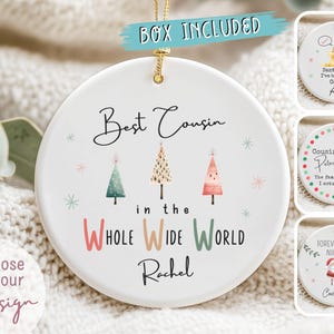 Regalos para primos: Adorno navideño divertido y personalizado para la familia, ideal para cumpleaños.