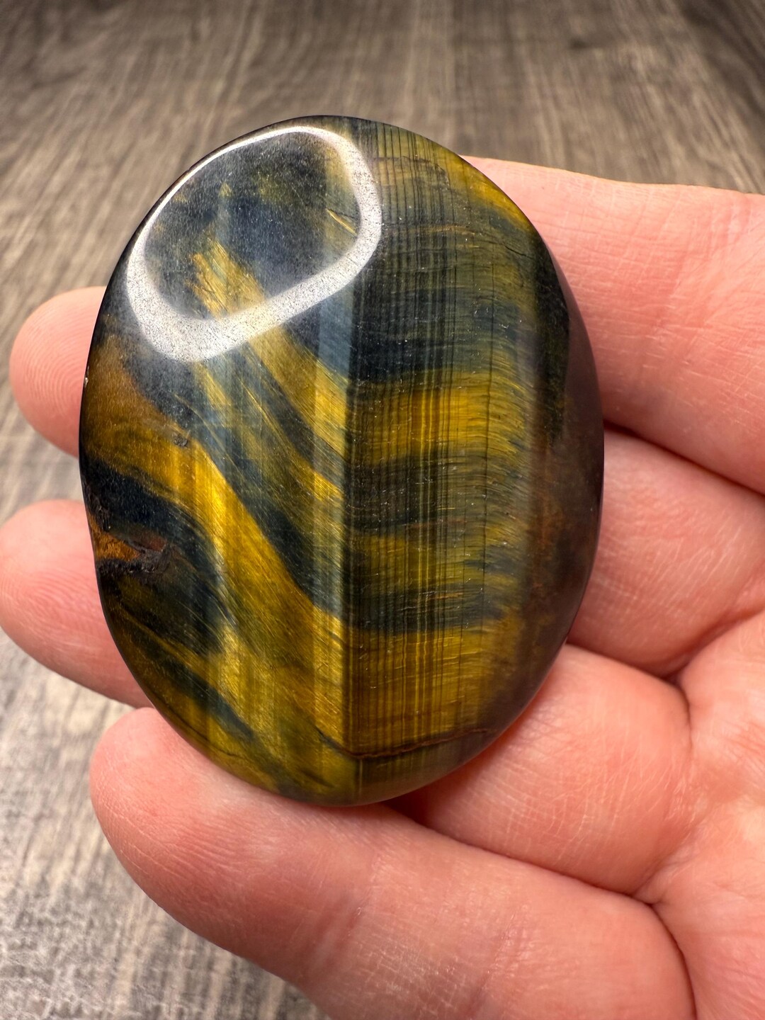 PREMIUM TIGERS EYE Palm Stone A Mix of Blue and Yellow Tigers Eye ...