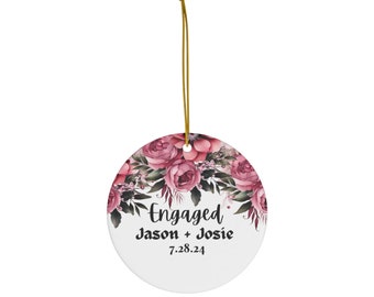 Aangepaste betrokken ornament, gepersonaliseerde betrokken ornament, verlovingsaandenken, cadeau voor verloving, housewarming cadeau, kerstcadeau paar