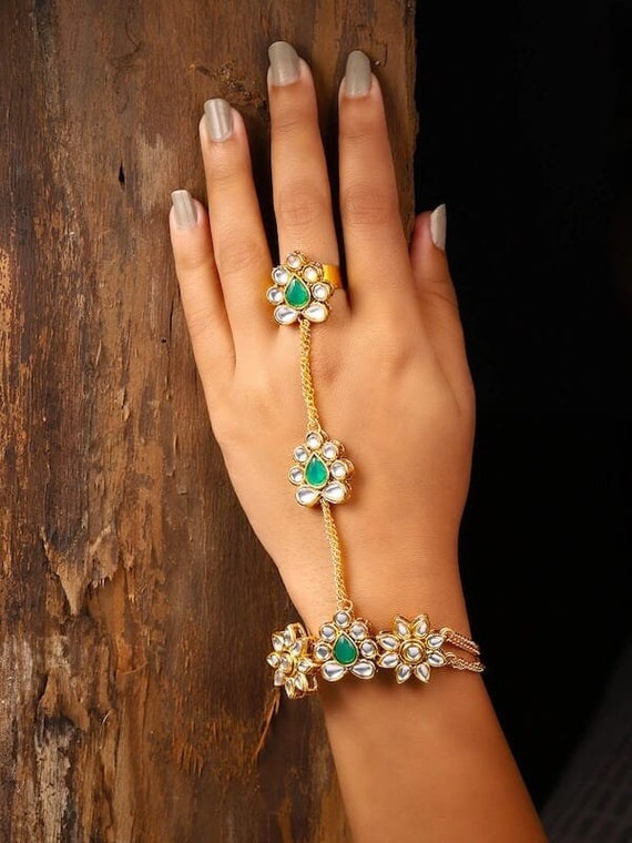 Amazon.com: AK-Trading Indian Bollywood Style Exotic Jingle Slave Bracelet  - Gold: Clothing, Shoes & Jewelry